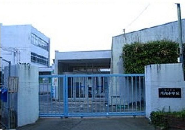 その他　河内小学校（その他）まで750m