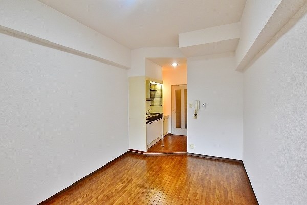 居室・リビング　★洋室6.3帖★