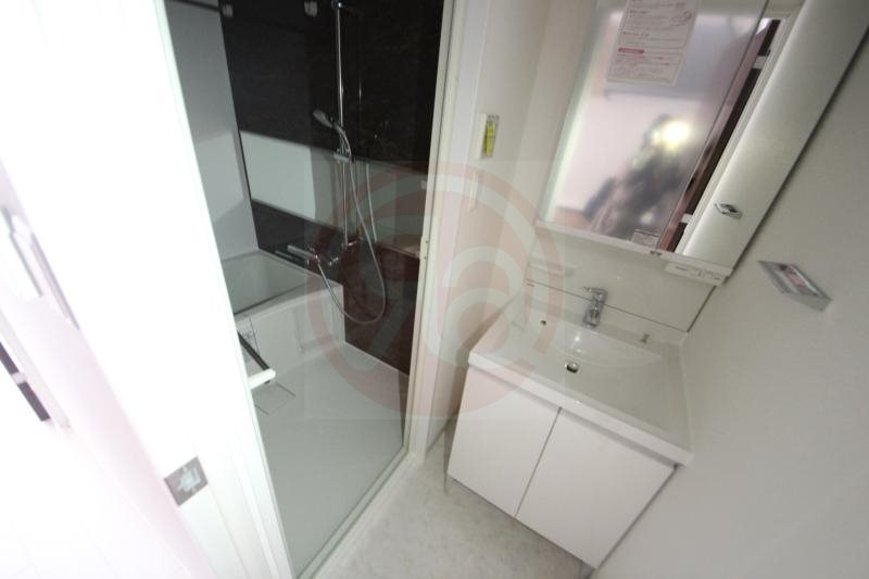 洗面設備　使いやすい洗面所です