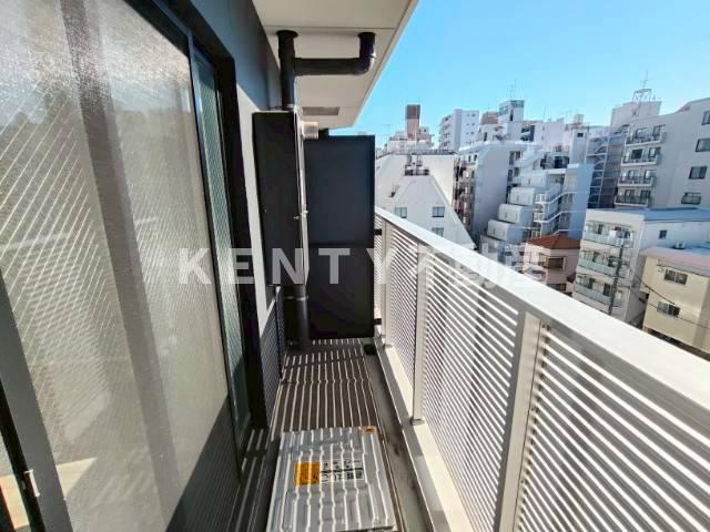 バルコニー　バルコニーからの眺めを楽しみながら食事をしませんか