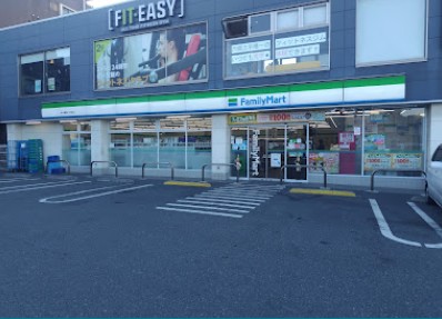コンビニ　ファミリーマート仲六郷第一京浜店（コンビニ）まで363m