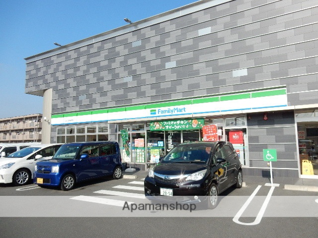 コンビニ　ファミリーマート／マルハチ大安寺店（コンビニ）まで500m