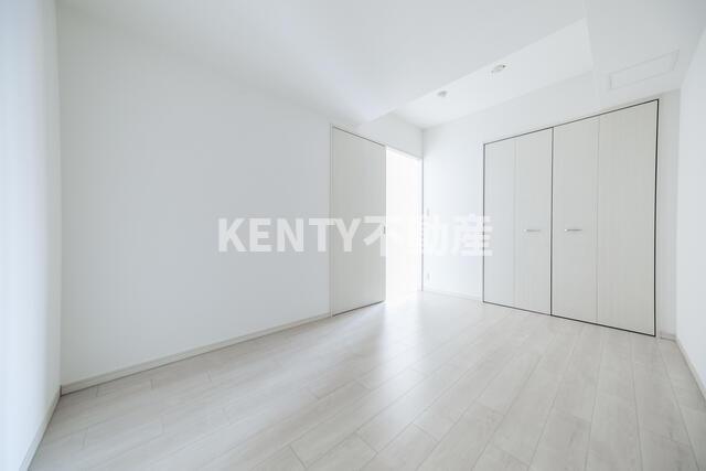 その他部屋・スペース　落ち着いて過ごせるお部屋なので、寝室にいかがでしょうか