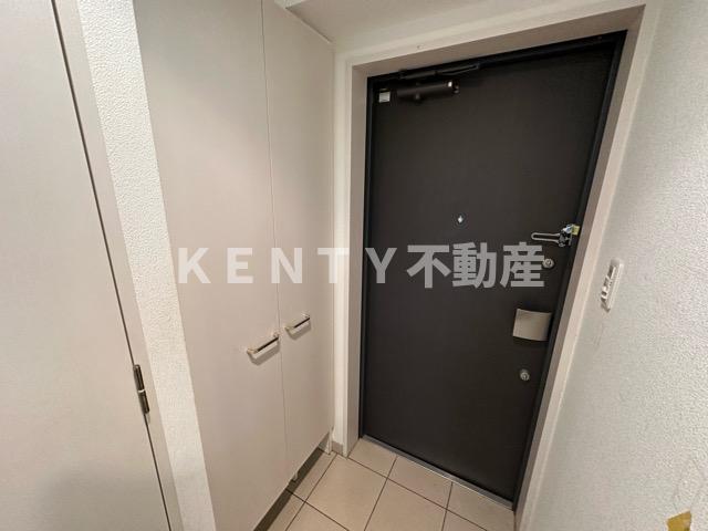 玄関　収納もある玄関です