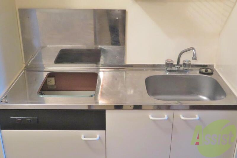 キッチン　ＩＨが最近新しくなり料理も楽しくできそうですねー。