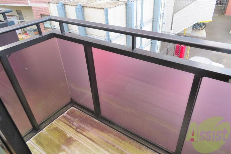 バルコニー　バルコニーも付いていますので洗濯物を干すこともできますよー。