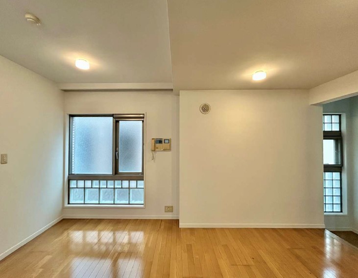 居室・リビング　内観1