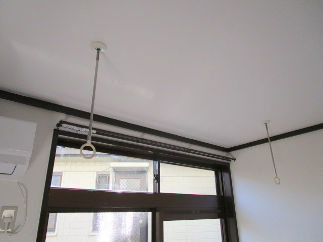 その他　雨の日に便利な室内物干フック