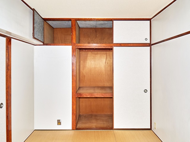 収納　和室の押入と天袋