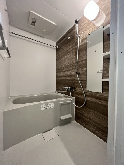 バス・シャワールーム　同物件、別号室のものです。