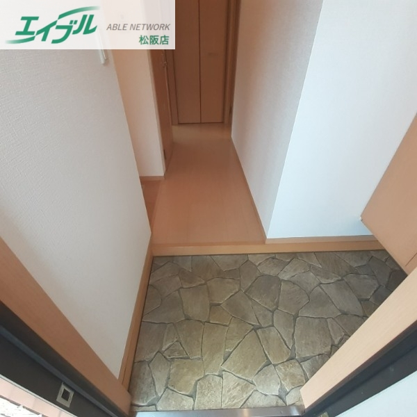 玄関　別部屋のお写真です！