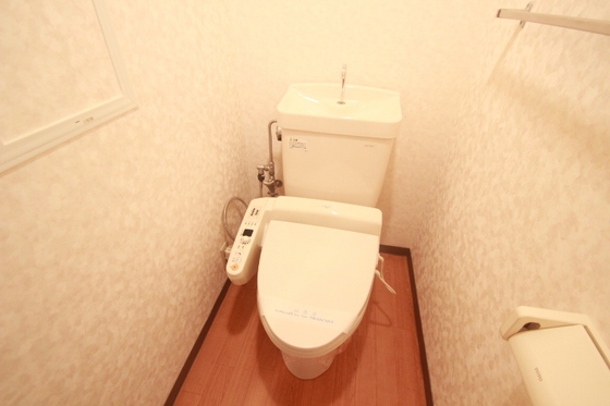 トイレ　掲載写真は同マンション別部屋参考写真となります。