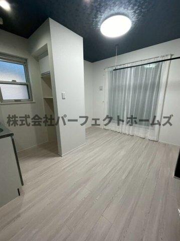 居室・リビング　コンパクトで使いやすい洋室です