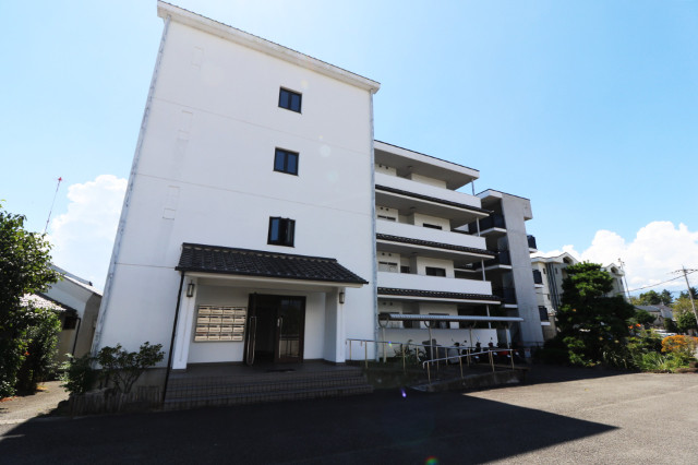 カーサ・DHの建物外観