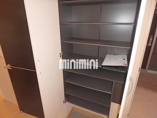 玄関　シューズボックス