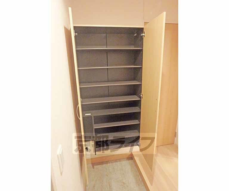 収納　ハイトでワイド～！