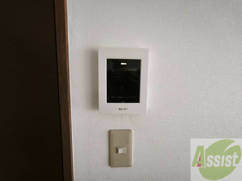 セキュリティ　ＴＶモニター付インターホンです。来客者の顔が見えるので安心！