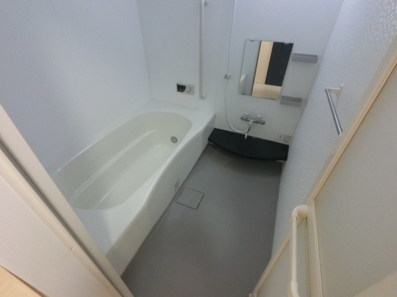 バス・シャワールーム　図面と現状に相違がある場合には現状を優先