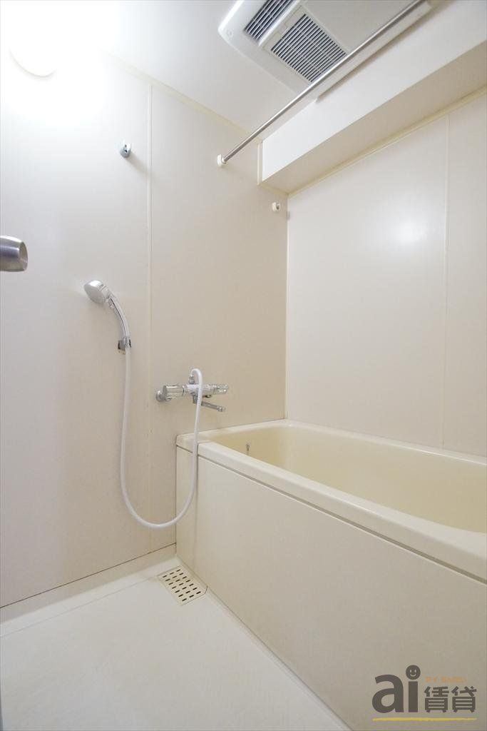 バス・シャワールーム　※他号室写真です。