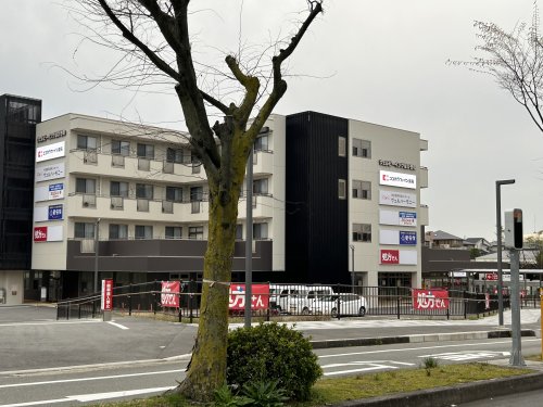ドラックストア　ココカラファイン薬局  大阪はびきの中央店（ドラッグストア）まで736m