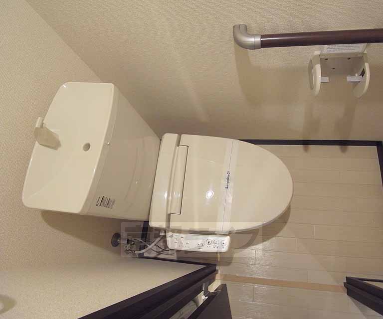 トイレ　ウォシュレット付いてます！