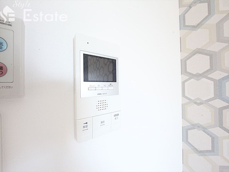 セキュリティ　モニター付きインターホン