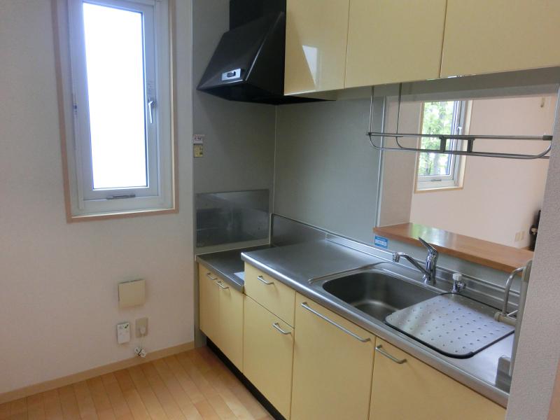 キッチン　同タイプの室内写真です。