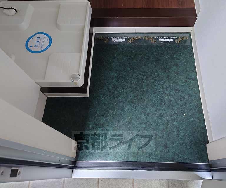 玄関　ゆとりのある玄関口です。