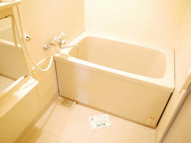 バス・シャワールーム　日々の疲れを癒すお風呂付です