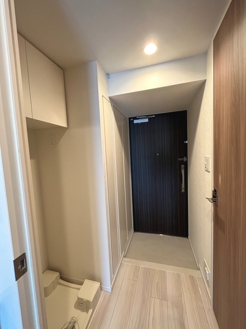 玄関　※写真は同タイプ住戸です。