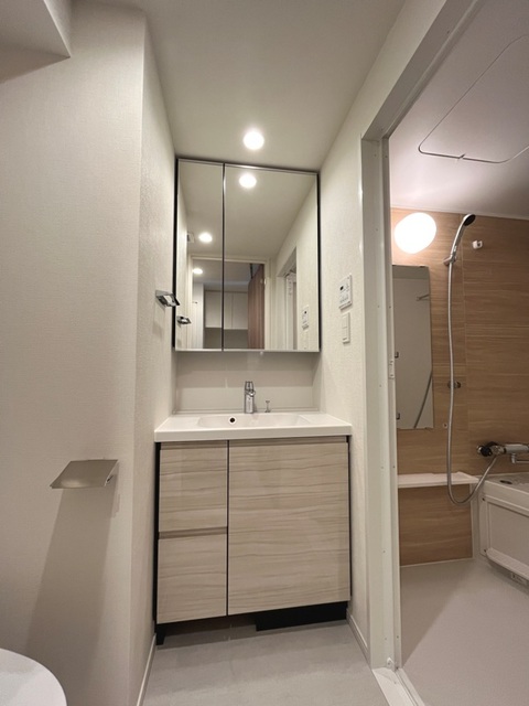 洗面設備　※写真は同タイプ住戸です。