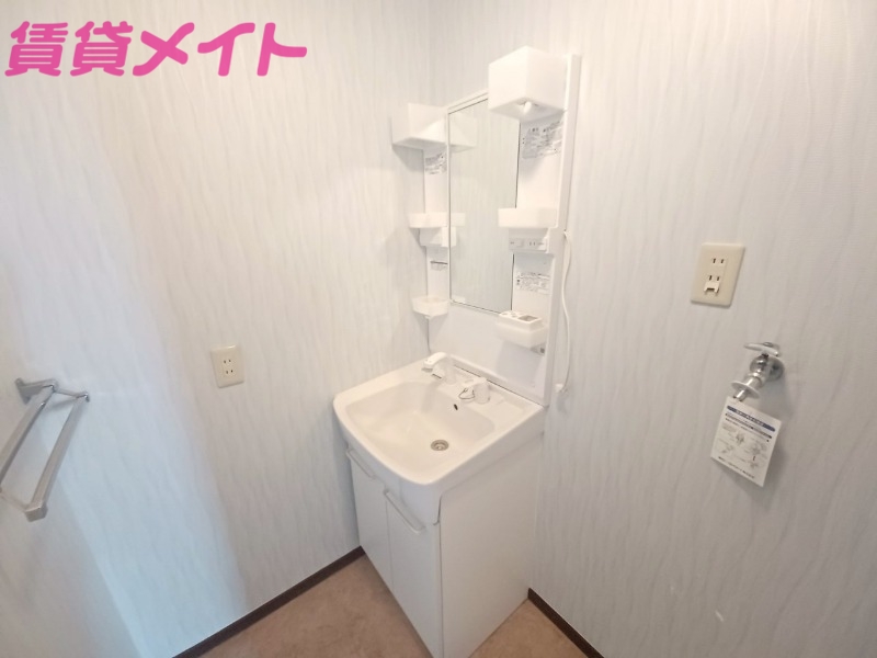 洗面設備　同物件別室写真