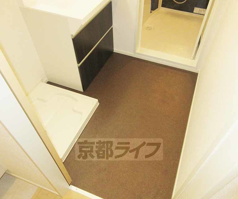 洗面設備　広めの脱衣所です