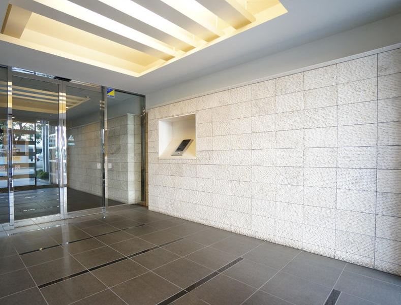 エントランス　★見学予約受付中★