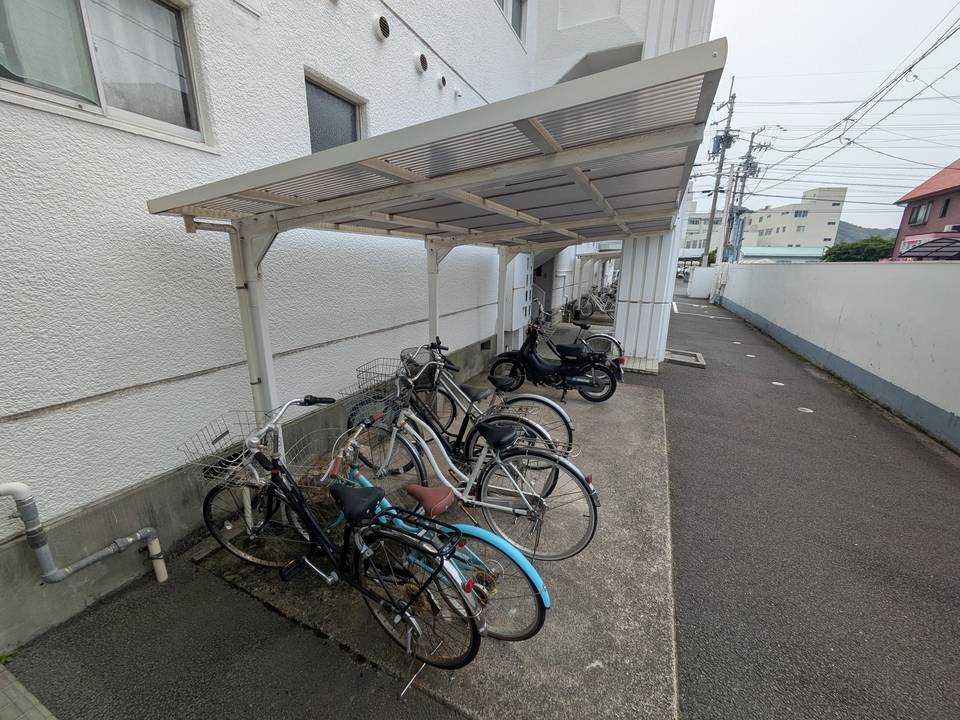 駐車場　駐輪場