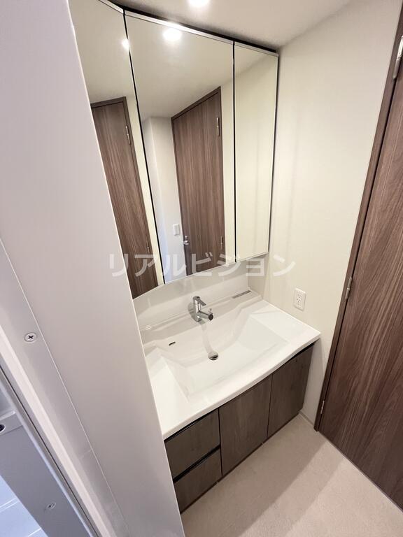 洗面設備　※こちらのお写真は他部屋になり参考写真です