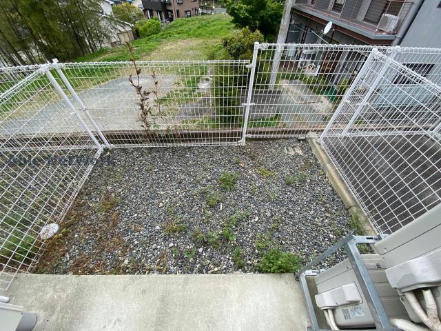 バルコニー　同棟別部屋