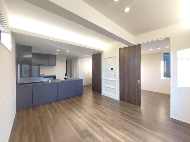 居室・リビング　★天井高のリビング★