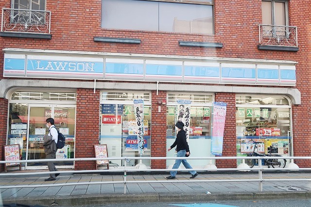 コンビニ　ローソン 西中洲店（コンビニ）まで460m