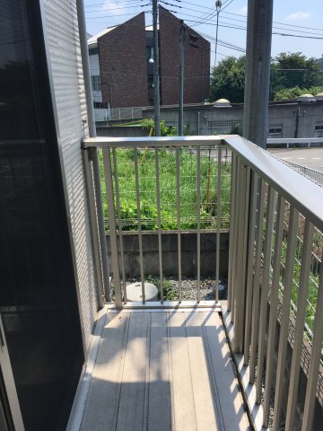 バルコニー　陽当たり良好なバルコニーです