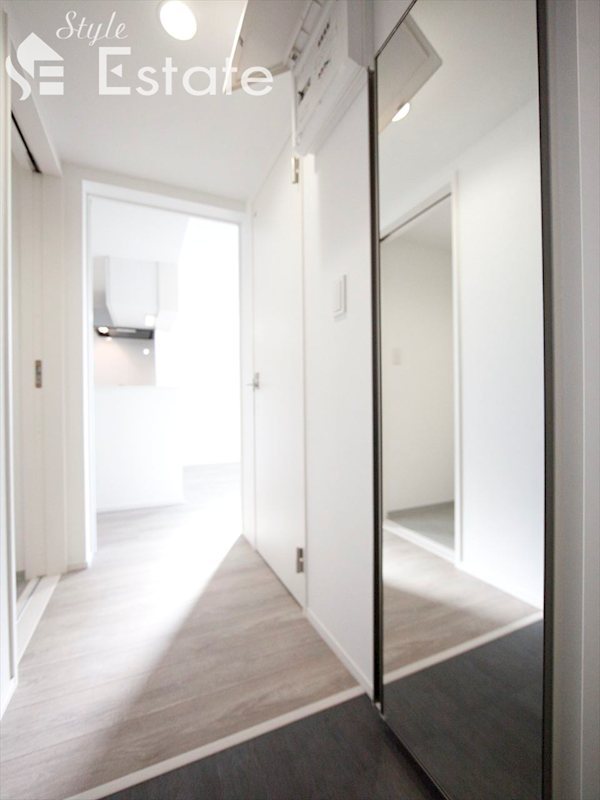 玄関　同仕様内装