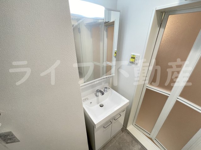 洗面設備　独立洗面化粧台付き