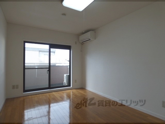 居室・リビング　洋室