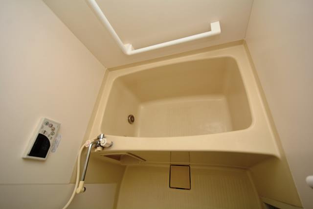 バス・シャワールーム　シンプルで機能的なユニットバスです！