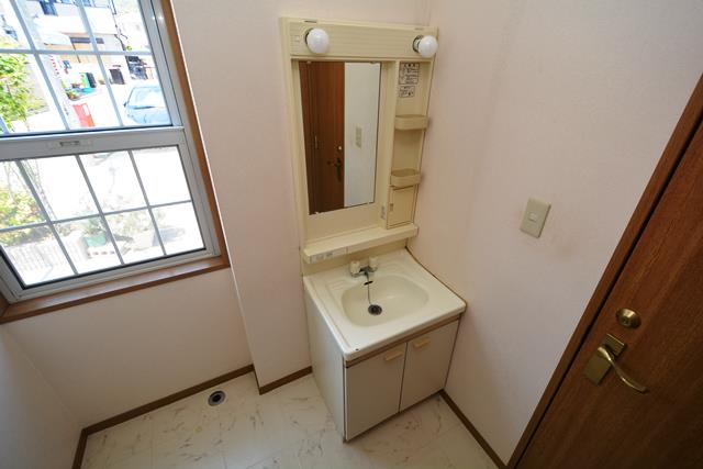 洗面設備　独立洗面化粧台付きでおすすめです！