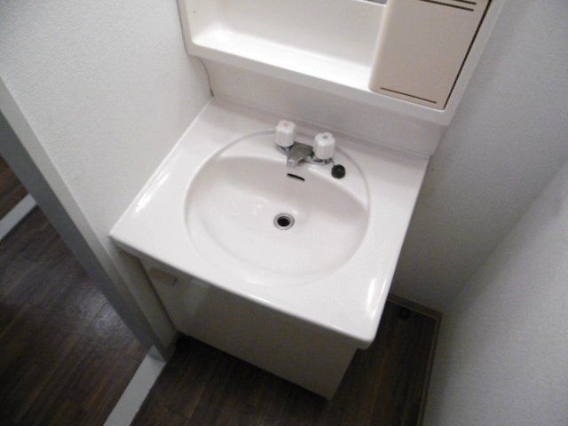 洗面設備　独立洗面台です。
