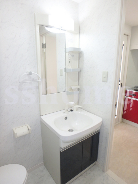 洗面設備　きれいな独立洗面化粧台☆