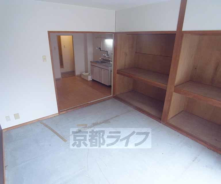 居室・リビング　広々としたお部屋です。