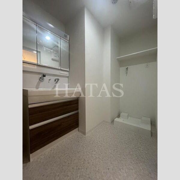 洗面設備　同物件別部屋です