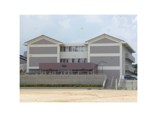 中学校　武雄市立武雄中学校（中学校）まで1168m